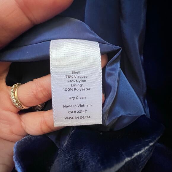 NWOT Talbots Navy Blue Velvet Velveteen Preppy Academia Women's Blazer Size 10P - Picture 12 of 12